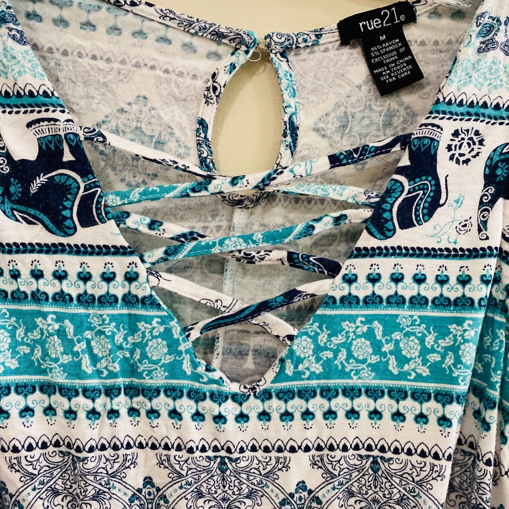 Elephant romper - Picture 2 of 3